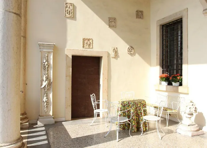 La Serenella West Wing Hébergement de vacances *