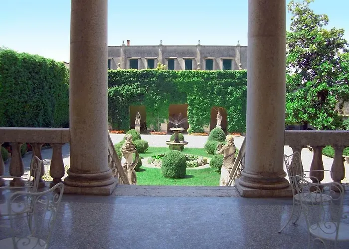 La Serenella West Wing Hébergement de vacances *